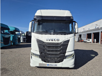Tegljač IVECO S-WAY AS440S51T/P: slika Tegljač IVECO S-WAY AS440S51T/P
