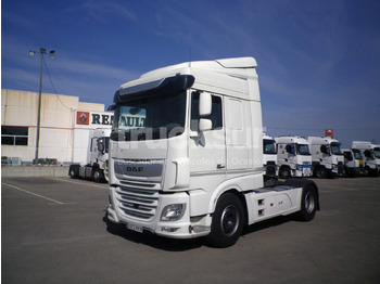 Tegljač DAF XF 530