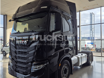 Tegljač IVECO S-WAY