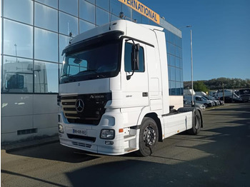 Tegljač MERCEDES-BENZ Actros 1841