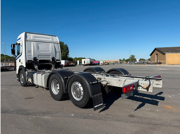 Kamion-šasija Scania G500 Next Generation 6x2 ADR Chassis / Retarder: slika Kamion-šasija Scania G500 Next Generation 6x2 ADR Chassis / Retarder