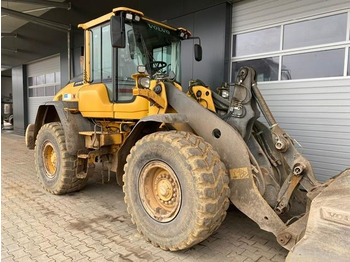Utovarivač na kotačima VOLVO L90H