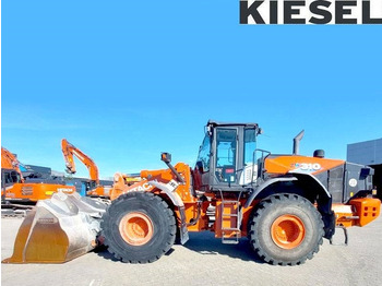 Utovarivač na kotačima HITACHI ZW310