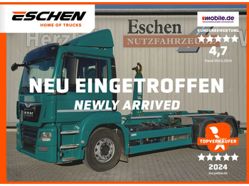 Kamion s kukastom dizalicom MAN TGS 26.420