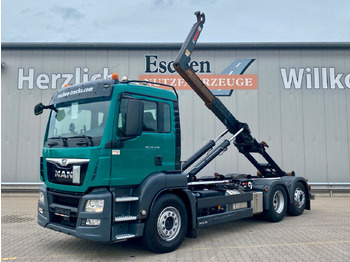 Kamion s kukastom dizalicom MAN TGS 26.440