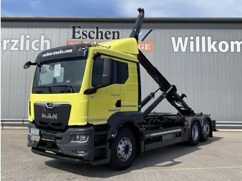 Kamion s kukastom dizalicom MAN TGS 26.470
