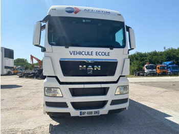 Kamion s ceradom MAN TGX 18.360