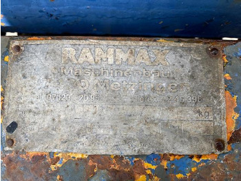 Mini valjak Rammax RW 700: slika Mini valjak Rammax RW 700 Mini valjak Rammax RW 700: slika Mini valjak Rammax RW 700