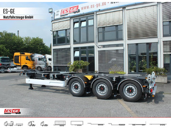 Transporter kontejnera/ Poluprikolica s izmjenjivim sanducima WIELTON