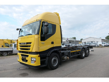 Transporter kontejnera/ Kamion s izmjenjivim sanducima IVECO Stralis