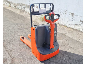 Paletni viličar LINDE T16