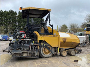 Finišer za asfalt CATERPILLAR AP500F