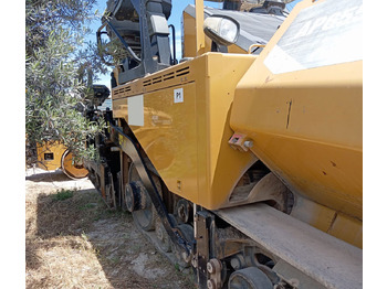 Finišer za asfalt Caterpillar AP655F: slika Finišer za asfalt Caterpillar AP655F