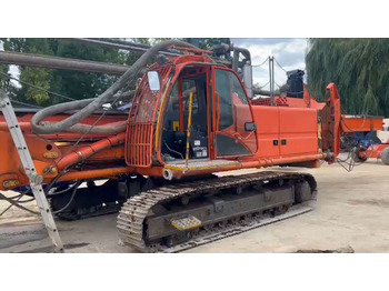 Zabijač stupova Soilmec SR-30: slika Zabijač stupova Soilmec SR-30