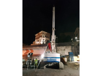 Zabijač stupova Soilmec SR-50: slika Zabijač stupova Soilmec SR-50