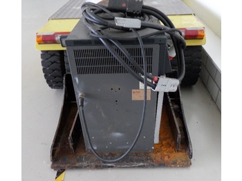 Traktor za vuču zrakoplova Liftow 75C: slika Traktor za vuču zrakoplova Liftow 75C