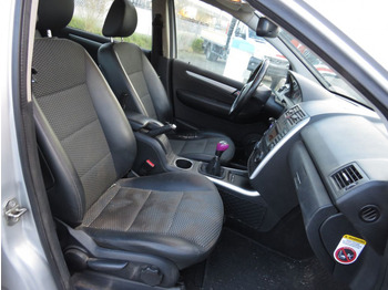 Kamion MERCEDES-BENZ A-Klasse 200 Avantgarde PKW: slika Kamion MERCEDES-BENZ A-Klasse 200 Avantgarde PKW