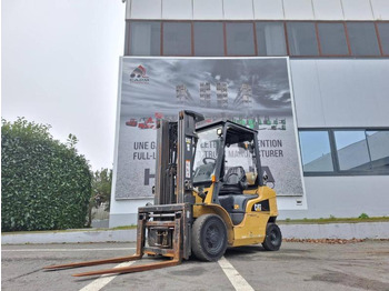 Plinski viličar CATERPILLAR GP