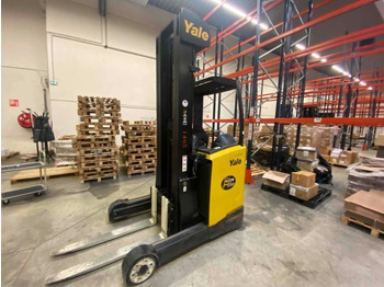 Regalni viličar YALE