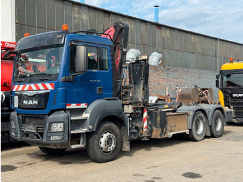 Kamion s kranom MAN TGS