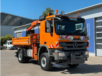 Kamion s kranom MERCEDES-BENZ Actros 2044