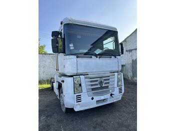 Tegljač RENAULT Magnum 440