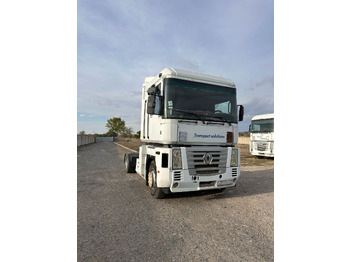 Tegljač RENAULT Magnum 440