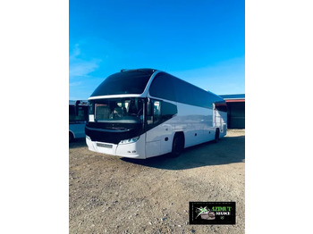 Turistički autobus NEOPLAN