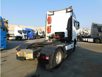 Tegljač Ford F max 4x2 scab e6 12s2620: slika Tegljač Ford F max 4x2 scab e6 12s2620
