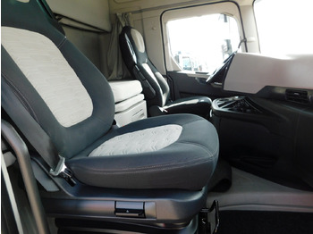 Tegljač Ford F max ll 4x2 scab e6 12tx2620: slika Tegljač Ford F max ll 4x2 scab e6 12tx2620