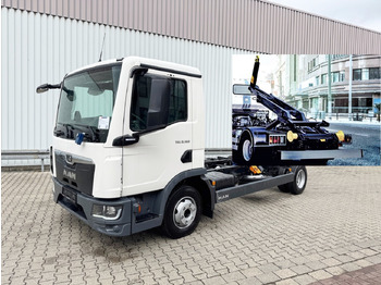 Kamion s kukastom dizalicom MAN TGL 8.160