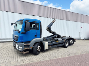 Kamion s kukastom dizalicom MAN TGS 26.400