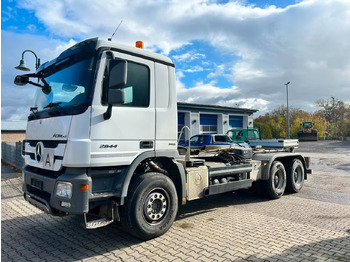 Kamion s kukastom dizalicom MERCEDES-BENZ Actros 2644