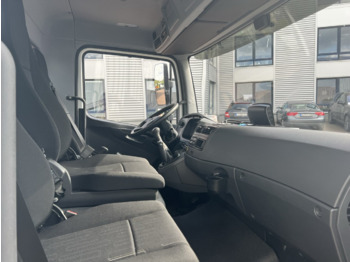 Interior photo 2: Kiper Mercedes-Benz Atego 818 K 4x2 Atego 818 K 4x2, 2x AHK, Meiller-Kipper, mehrfach Vorhanden!