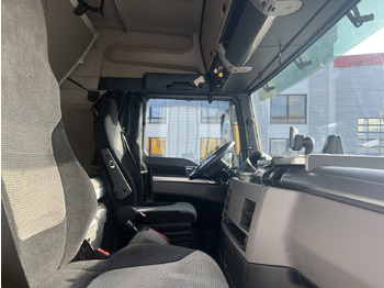 Tegljač MAN TGX 18.500 4X2 LLS TGX 18.500 4X2 LLS, Retarder, Vollumer: slika Tegljač MAN TGX 18.500 4X2 LLS TGX 18.500 4X2 LLS, Retarder, Vollumer