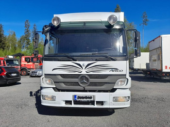 Kamion sandučar Mercedes-Benz Atego: slika Kamion sandučar Mercedes-Benz Atego