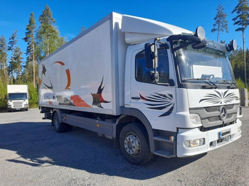 Kamion sandučar Mercedes-Benz Atego: slika Kamion sandučar Mercedes-Benz Atego