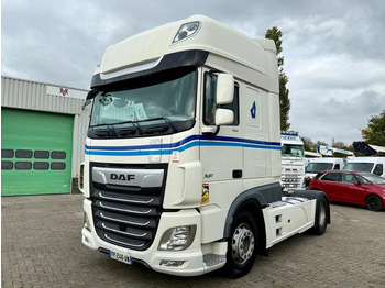 Tegljač DAF XF 530