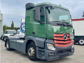 Tegljač MERCEDES-BENZ Actros 1840