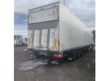 Poluprikolica sa zatvorenim sandukom SCHMITZ SKI