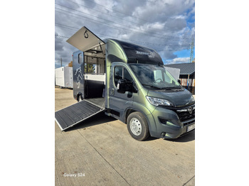 Kamion za prijevoz konja BANNERT