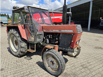 Traktor URSUS
