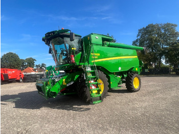 Kombajn za žetvu JOHN DEERE T560