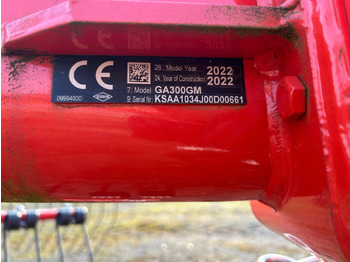 Novi Prevrtač sijena/ Grabulje Kuhn GA 300 GM: slika Novi Prevrtač sijena/ Grabulje Kuhn GA 300 GM