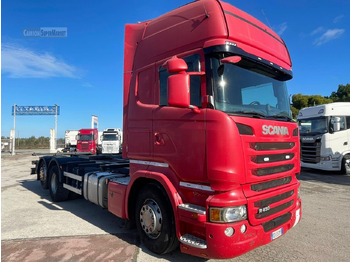 Transporter kontejnera/ Kamion s izmjenjivim sanducima SCANIA R 450