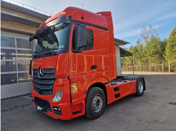 Tegljač MERCEDES-BENZ Actros 1845