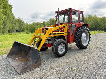 Traktor MASSEY FERGUSON 100 series
