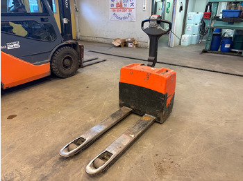 Oprema za rukovanje materijalima BT