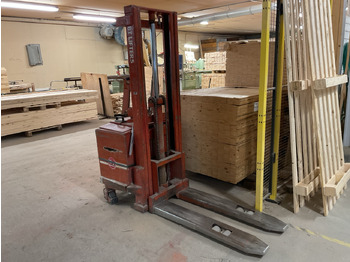 Oprema za rukovanje materijalima BT