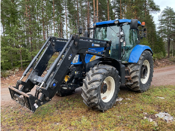 Traktor NEW HOLLAND T6070